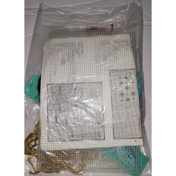 Plastic Canvas Christmas Craft Kit - Santa Claus Angel Teddy Bear Designs Includ - Picture 5 of 10